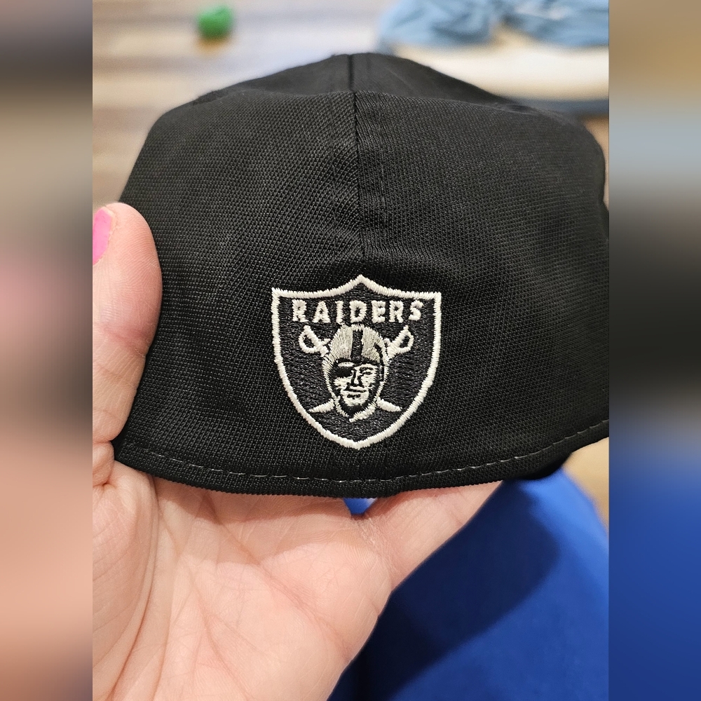 Raiders Hat Excellent Condition - Picture 3 of 6